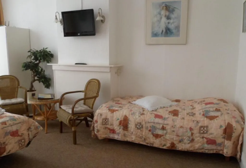Staten Hotel-1